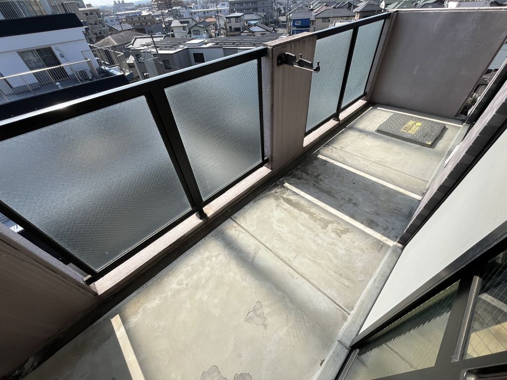 バルコニー　バルコニー