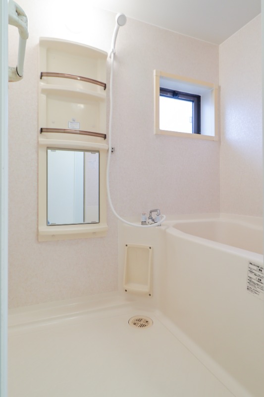 バス・シャワールーム　図面と現状に相違がある場合には現状を優先