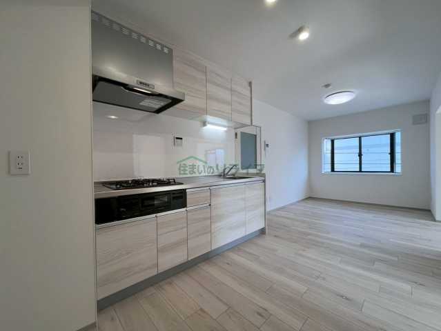 居室・リビング　※参考写真です。同じ間取りの別部屋になります。