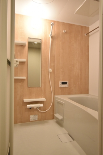 バス・シャワールーム　２階の参考写真です。現況を優先します。