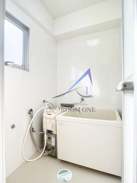 バス・シャワールーム　お風呂です。