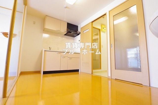 居室・リビング　ダイニング5帖！