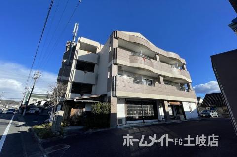 建物外観　外観写真（昼）