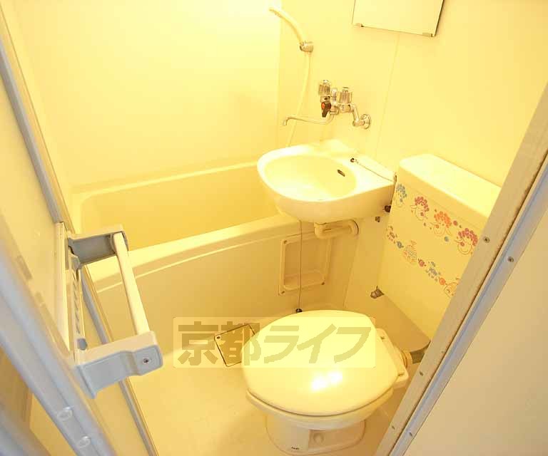 バス・シャワールーム　お風呂です。