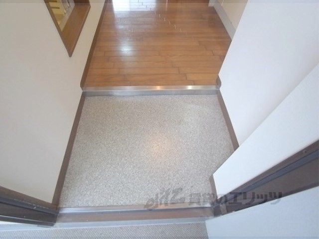 玄関　広めの玄関です。