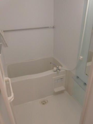 バス・シャワールーム　綺麗なお風呂で快適バスタイム。