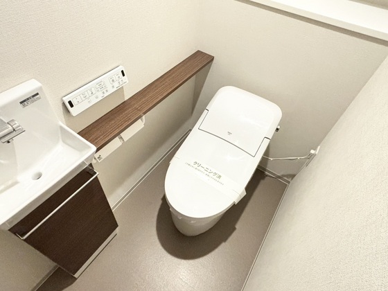 トイレ　シャワー付きトイレ