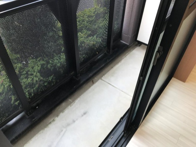 バルコニー　図面と現状に相違がある場合には現状を優先