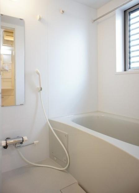 バス・シャワールーム　別部屋参考写真