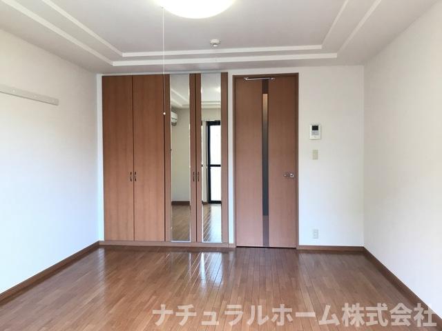 居室・リビング　洋間