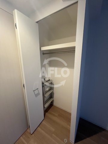 収納　セレニテフラン新大阪　クローゼット