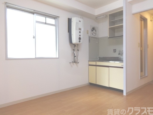 居室・リビング　ダイニングスペースはこんな感じです。