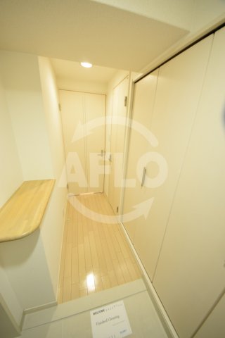 玄関　ブラービ上本町　玄関