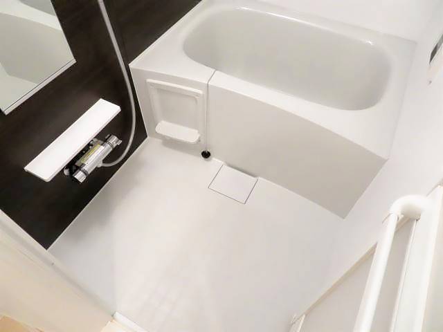 バス・シャワールーム　追い焚きバス