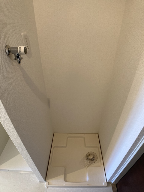 その他設備　室内洗濯機置き場は防水パン付き