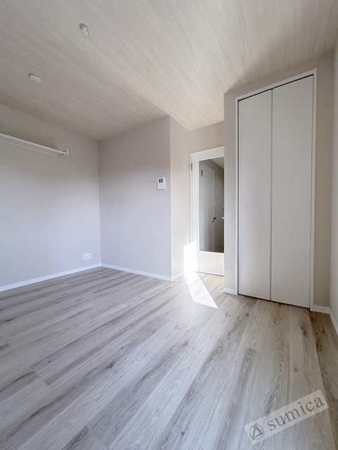 居室・リビング　ホワイトベースで明るい内装♪