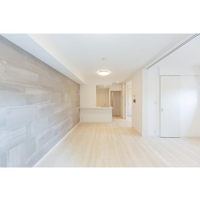 居室・リビング　こちらの居間で趣味の時間をお楽しみください