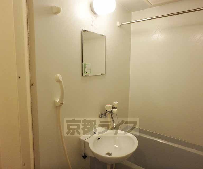 洗面設備　洗面台です。