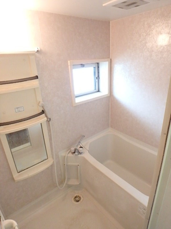 バス・シャワールーム　図面と現状に相違がある場合には現状を優先