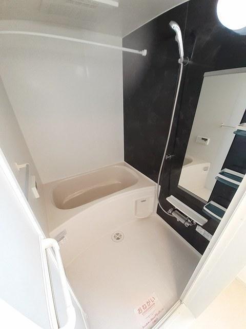 バス・シャワールーム　バスルーム