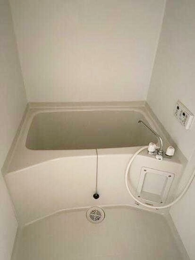 バス・シャワールーム　【きれいでお洒落な内装♪】初期費用も抑えられます！