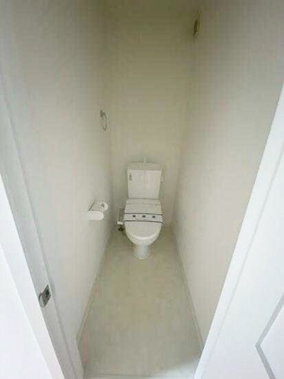 トイレ　【きれいでお洒落な内装♪】初期費用も抑えられます！