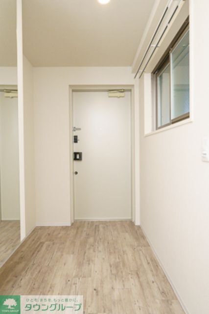 玄関　※写真は同タイプ住戸です。