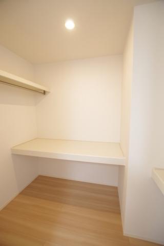 収納　※同タイプ部屋の写真です。