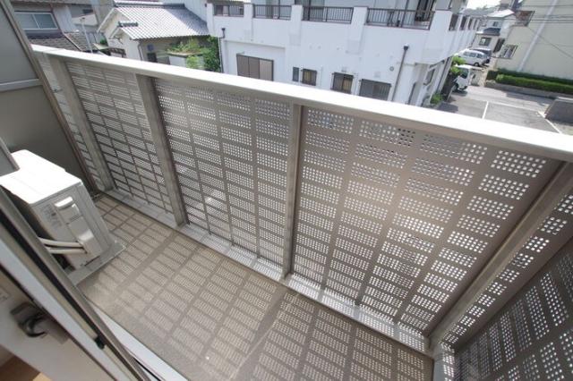 バルコニー　※同タイプ部屋の写真です。