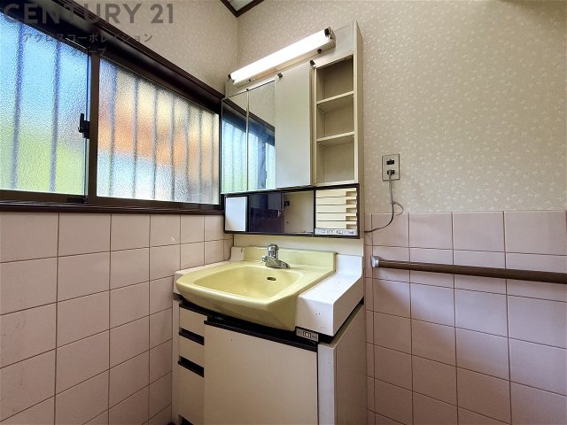 洗面設備　独立洗面台付き！