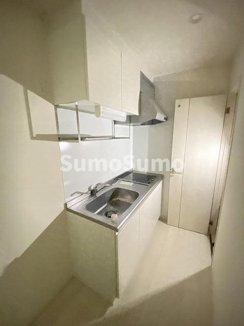 キッチン　コンパクトなキッチンで掃除もラクラク