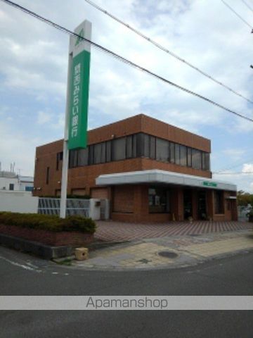 銀行　関西みらい銀行　新旭支店（銀行）まで240m
