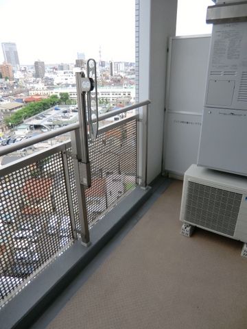 バルコニー　広々バルコニー