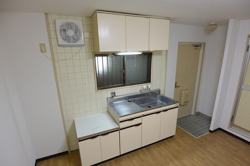 キッチン　2口ガスコンロ設置可能