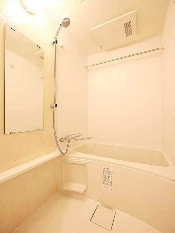 バス・シャワールーム　バスルーム