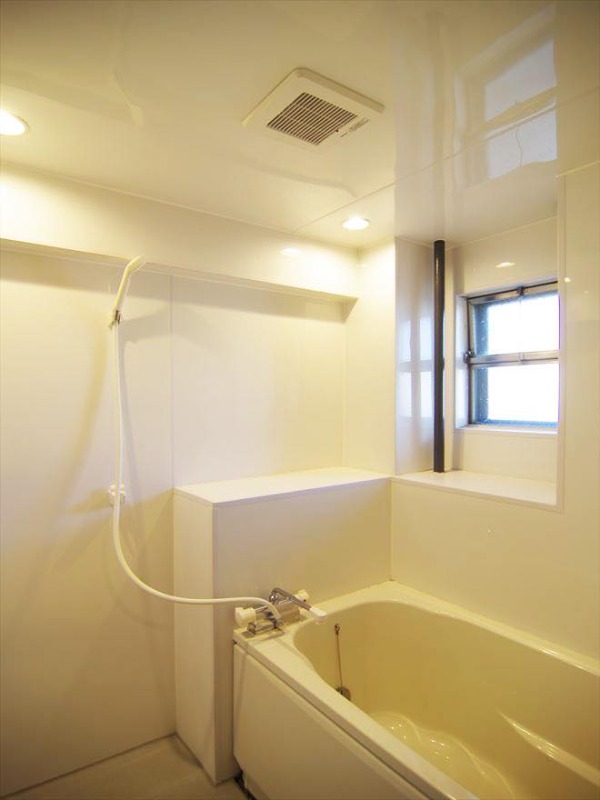 バス・シャワールーム　一日の疲れを癒しましょう