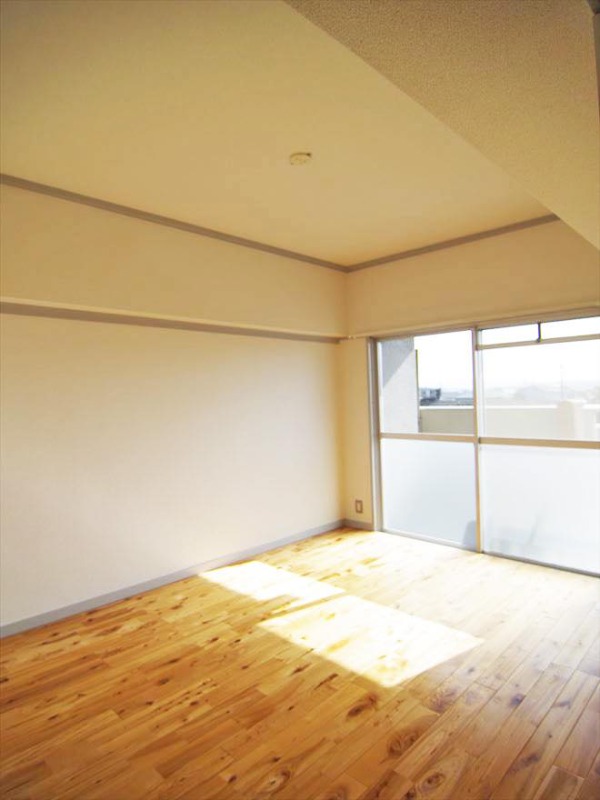 その他部屋・スペース　こちらは寝室にぴったりの洋室です