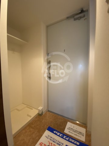 玄関　ラグゼ弁天町　玄関