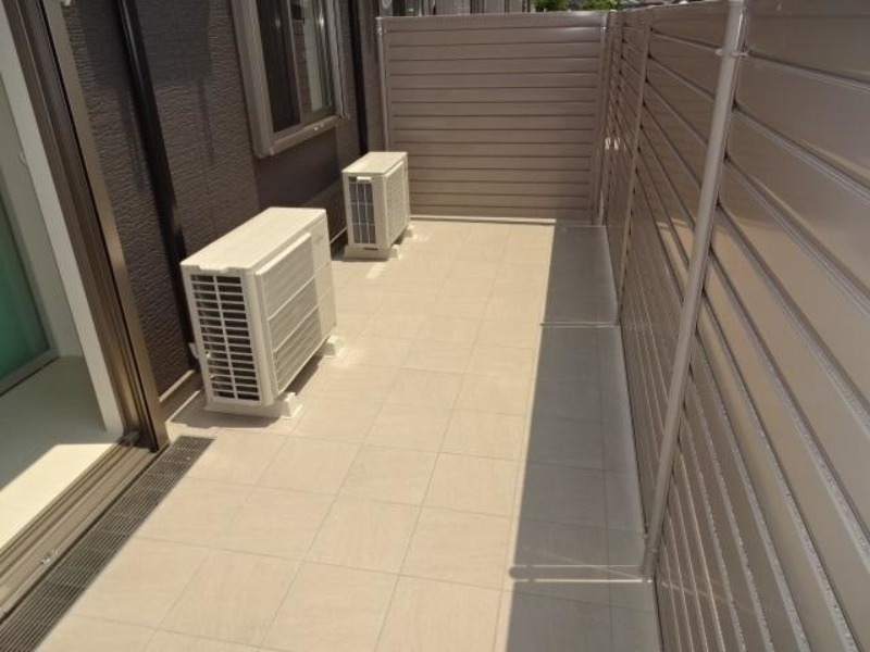 バルコニー　図面と現状に相違がある場合には現状を優先