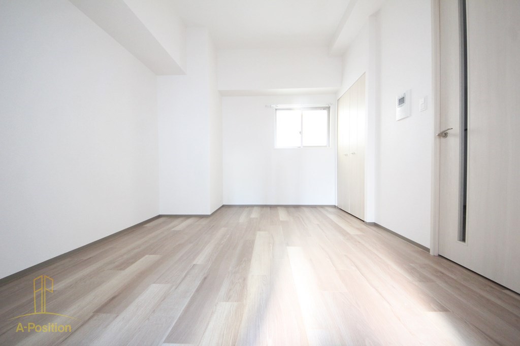 居室・リビング　ララプレイス大手通LD