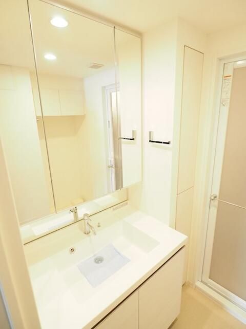 洗面設備　別タイプ部屋　参考写真です