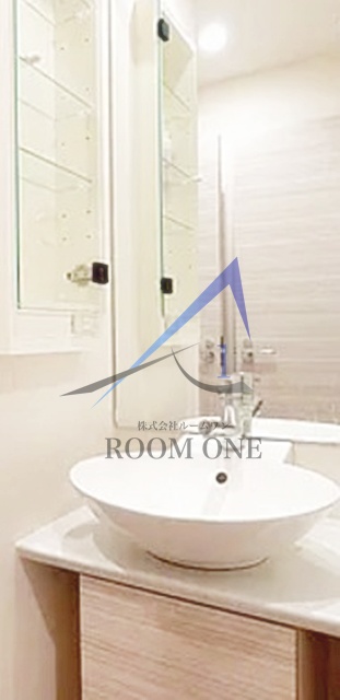 洗面設備　独立洗面台です。