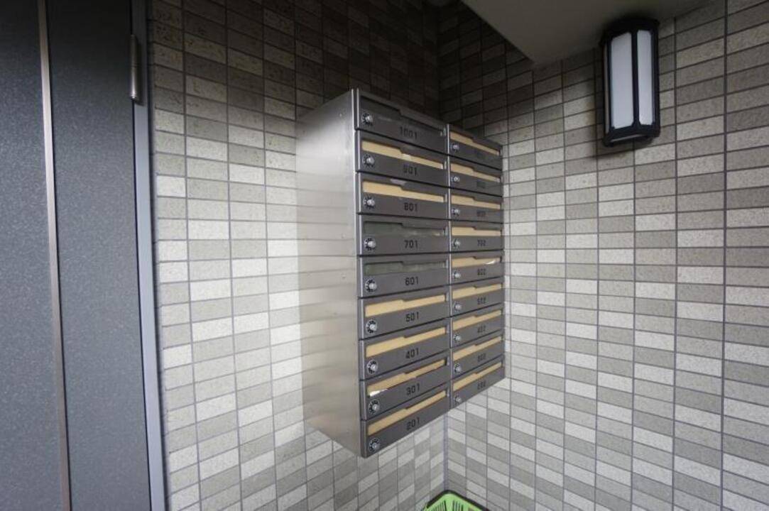 エントランス　メールBOX