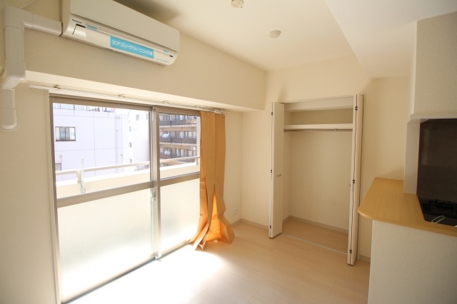 居室・リビング　（別タイプ参考写真）秀喜ビル　北区王王子1