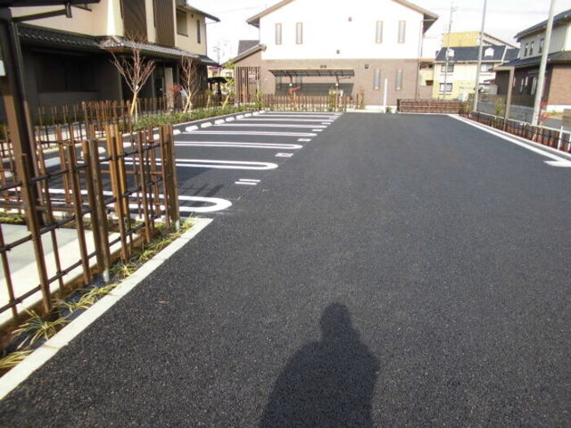 駐車場　駐車場