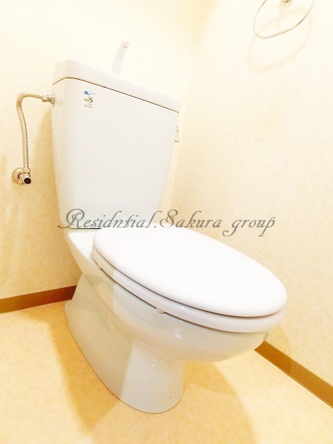 トイレ　清潔感のある水回り♪