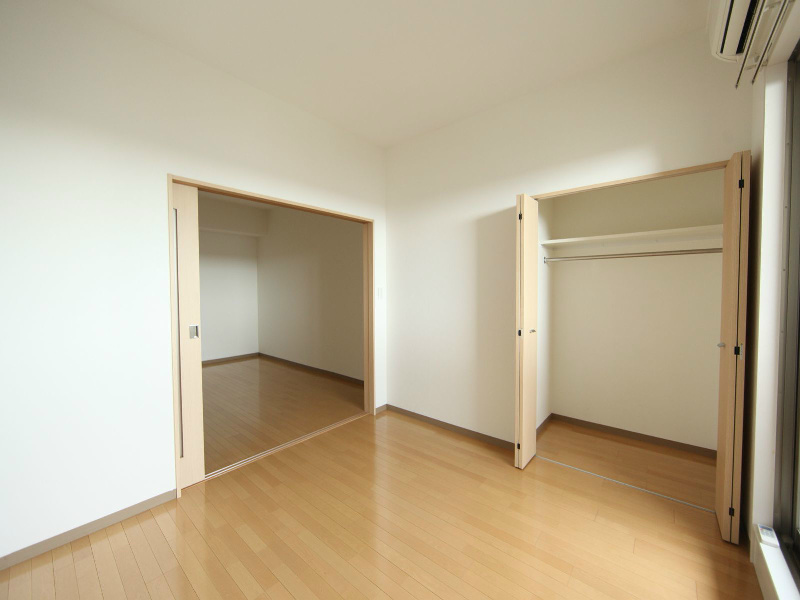 その他部屋・スペース　洋室6.1帖　クローゼット付（収納充実してます）