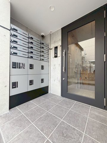 エントランス　清潔なエントランスです