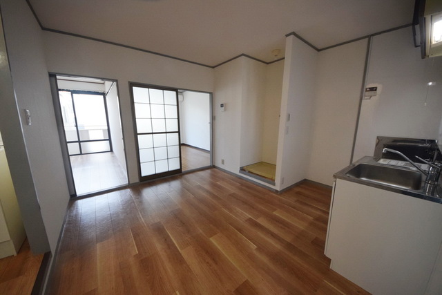 居室・リビング　～広々お部屋で気持ちいい～