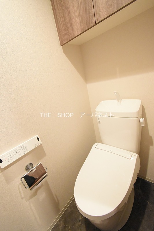 トイレ　反転タイプ